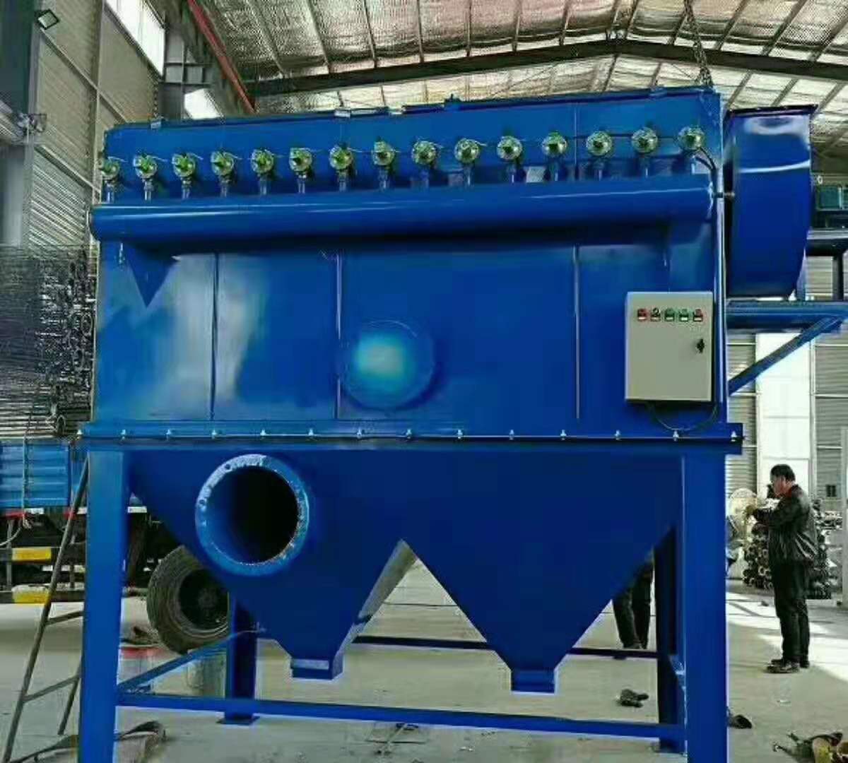 �������m��